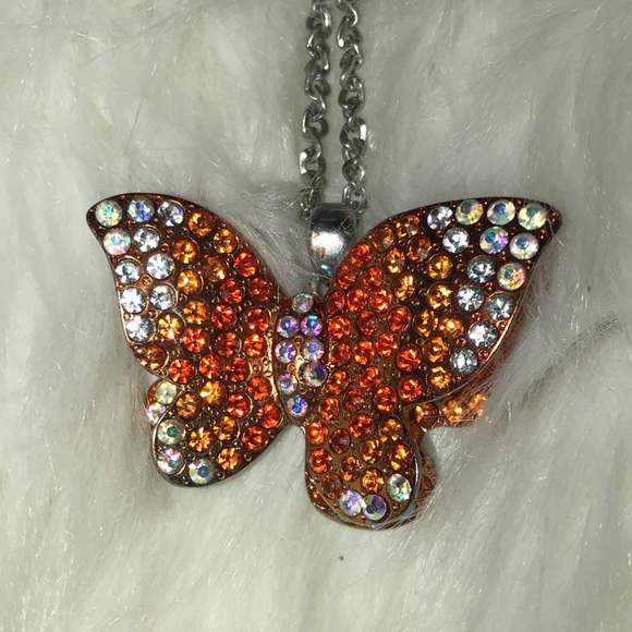 Butterfly Rhinestone Necklace - Picture 14 of 16
